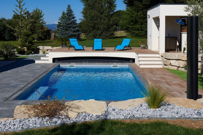 Piscine 8,00 x 3,50 m avec abri concept Outdoor