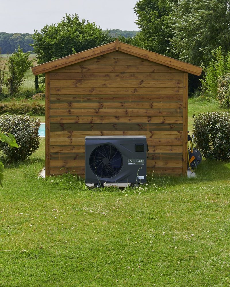 Local technique avec pompe à chaleur pour piscine