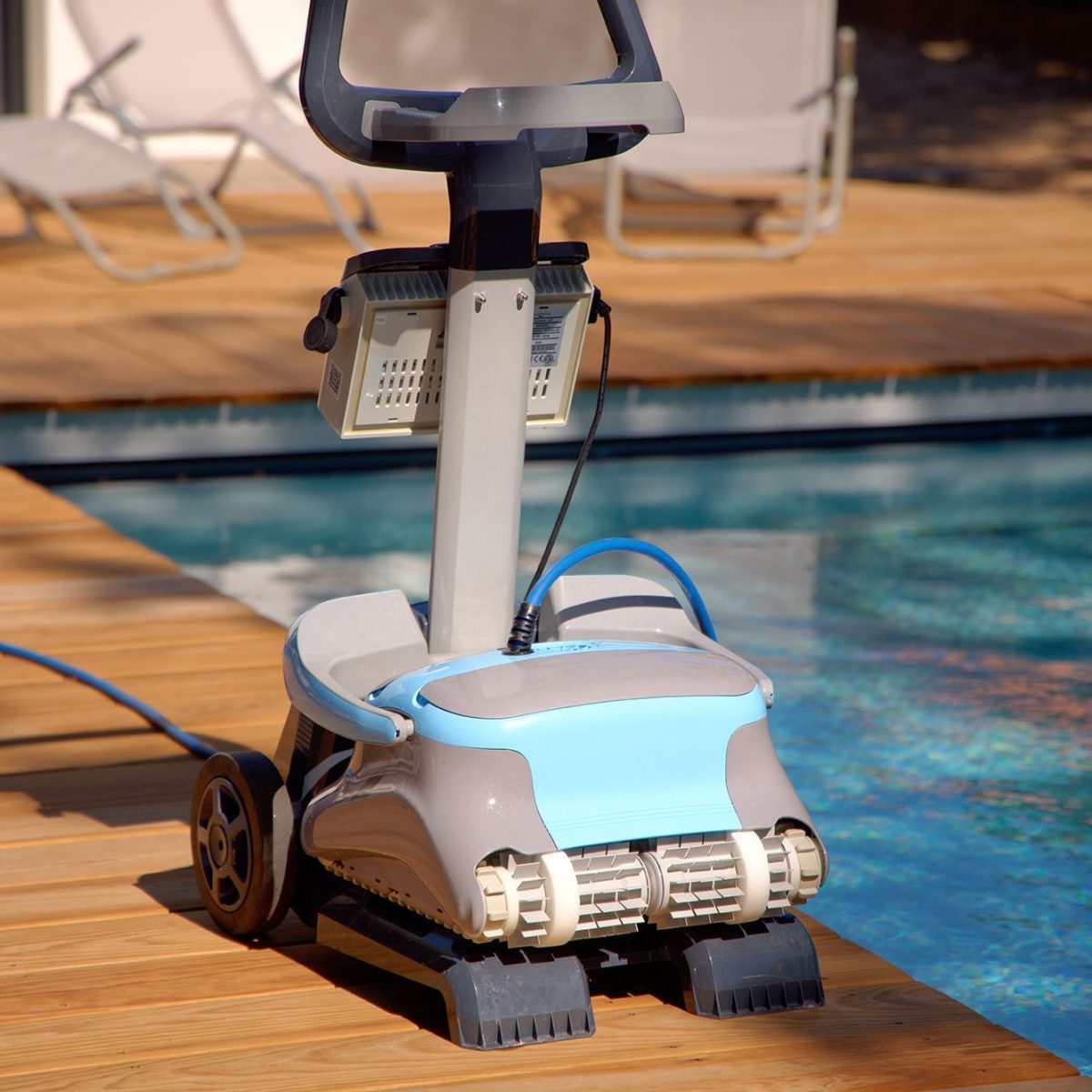 Robot aspirateur pour piscine