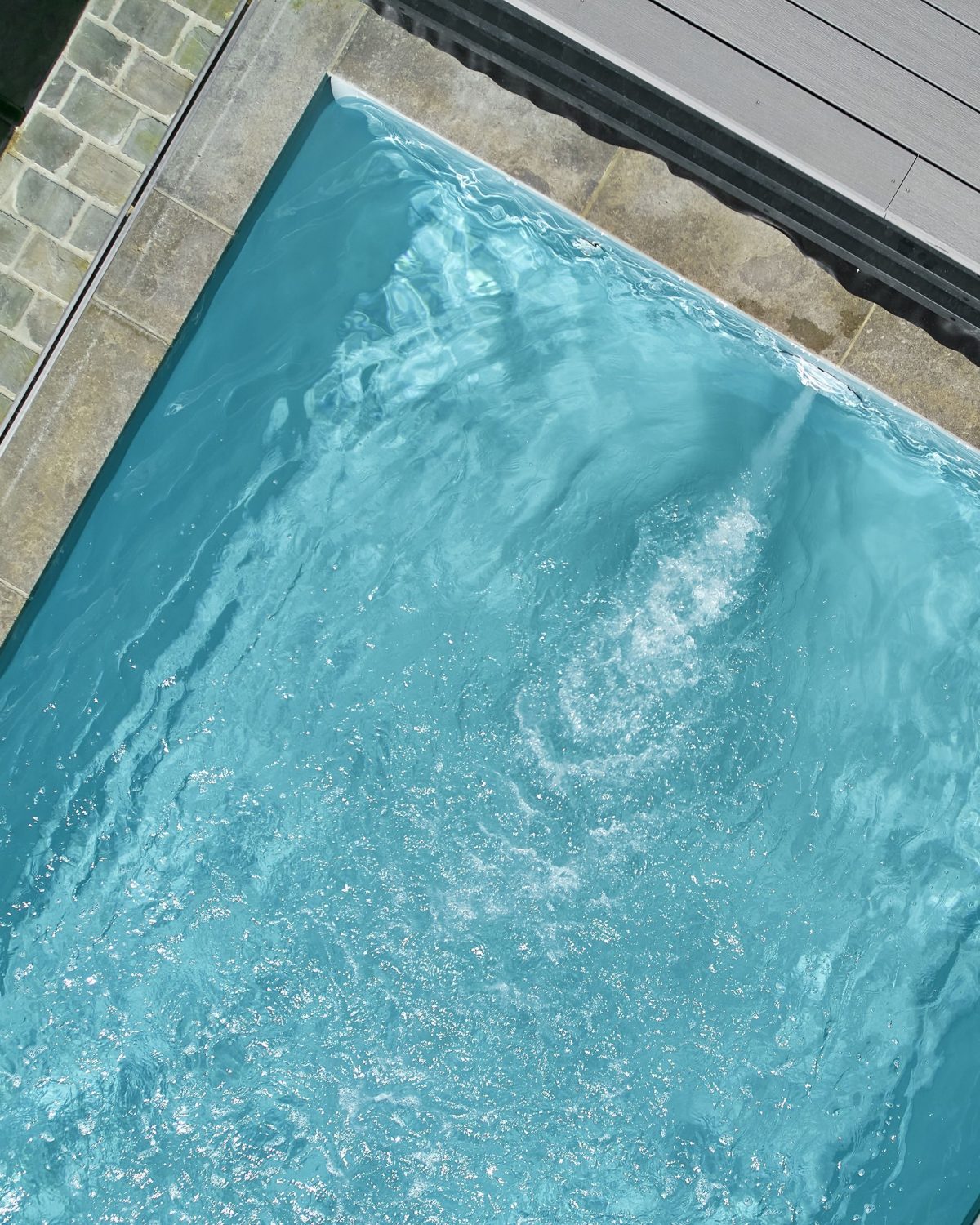 Piscine sur mesure avec nage à contre-courant